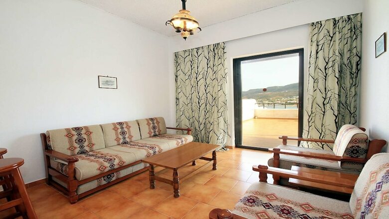 Aparthotel Marou Hotel