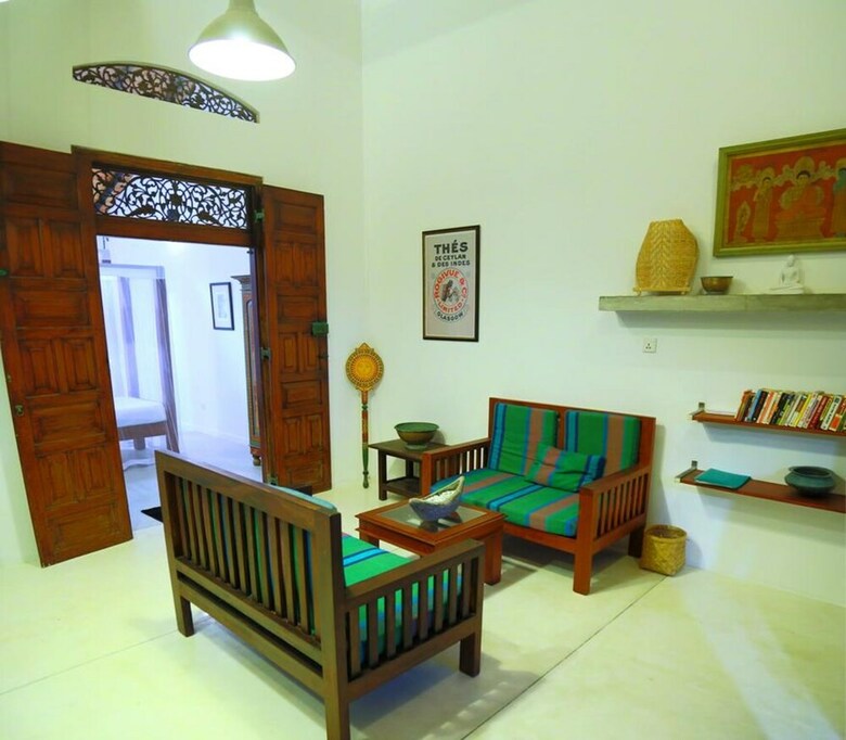 Hotel Blue Parrot Beach Villa