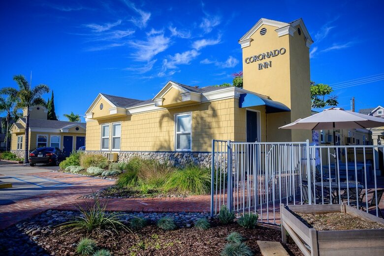 Motel Coronado Inn