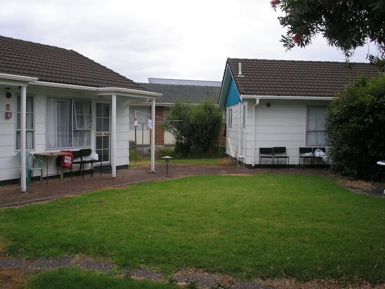 Lincoln Court Motel