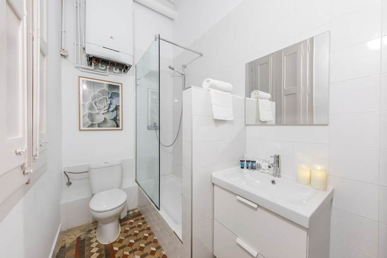 Apartamentos Rambla Cat 5 - Amplio Piso A 2min de Plaza Catalunya