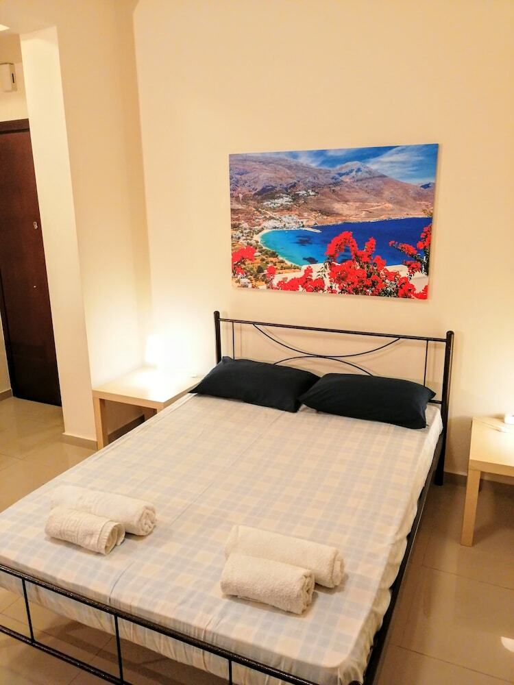 Modern Apartment In Piraeus