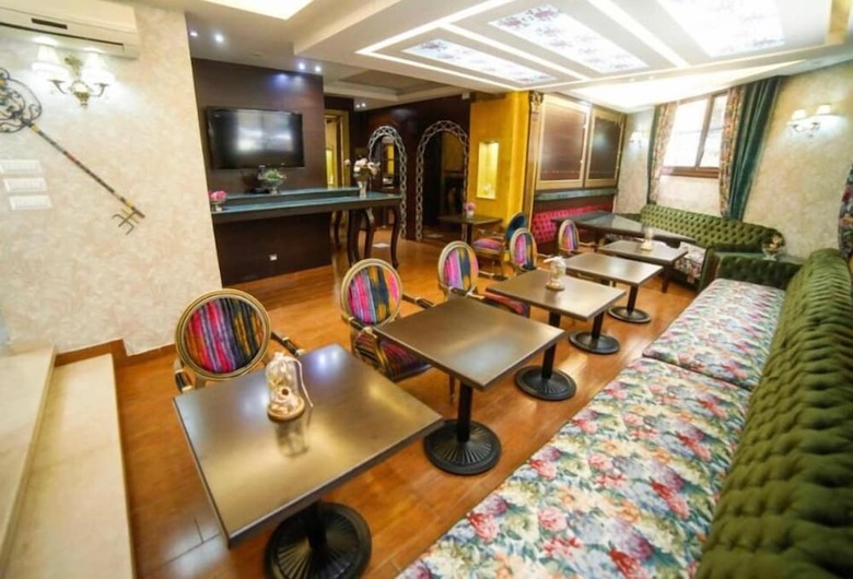 Q Studio Hotel