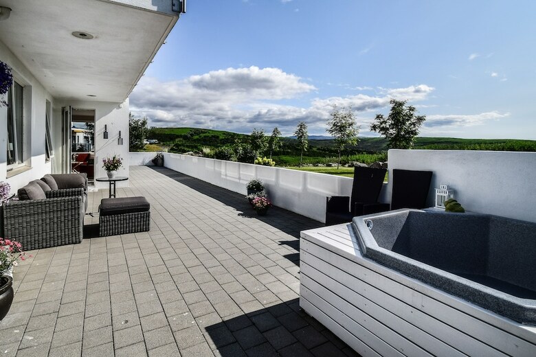 Apartamentos House �1