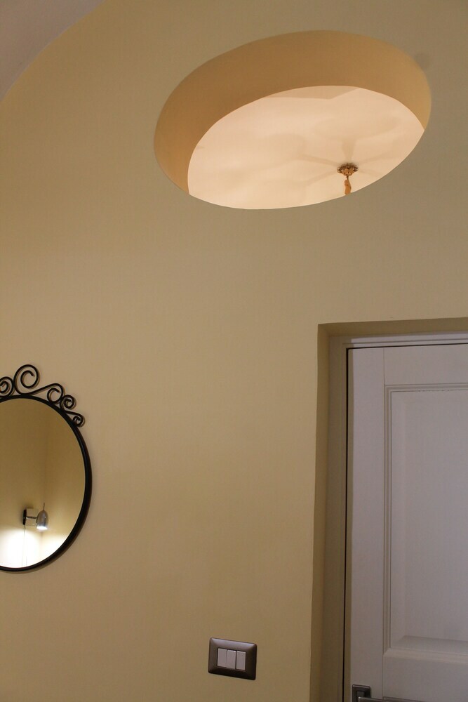 Arco Suite