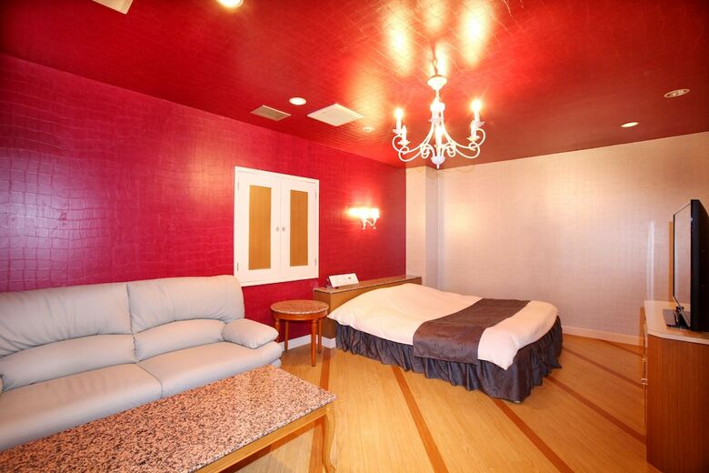 Hotel Happy Kiss - Adults Only
