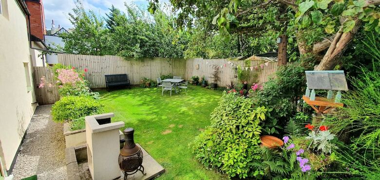 Vale View Cottages - The Coach House