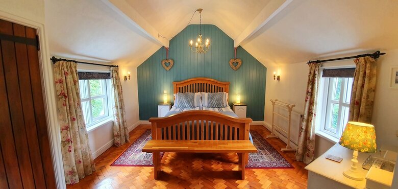 Vale View Cottages - The Coach House