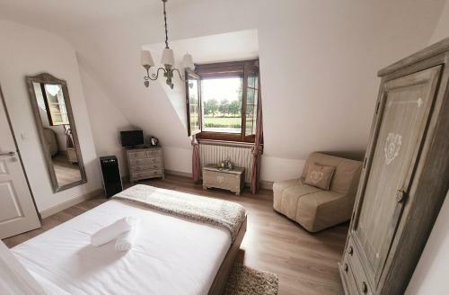 Hostal Le Petit Moulin Du Rouvre