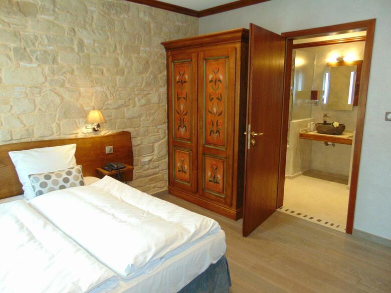 Hotel La Couronne � Wissembourg