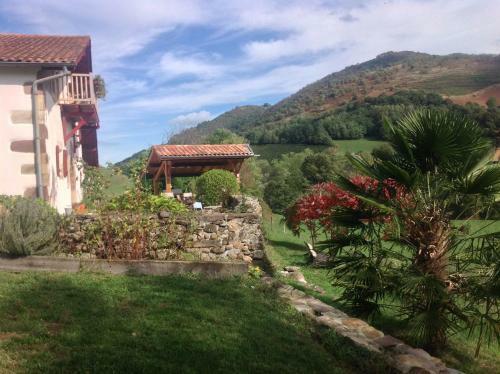 Bed & Breakfast Maison Amestoia
