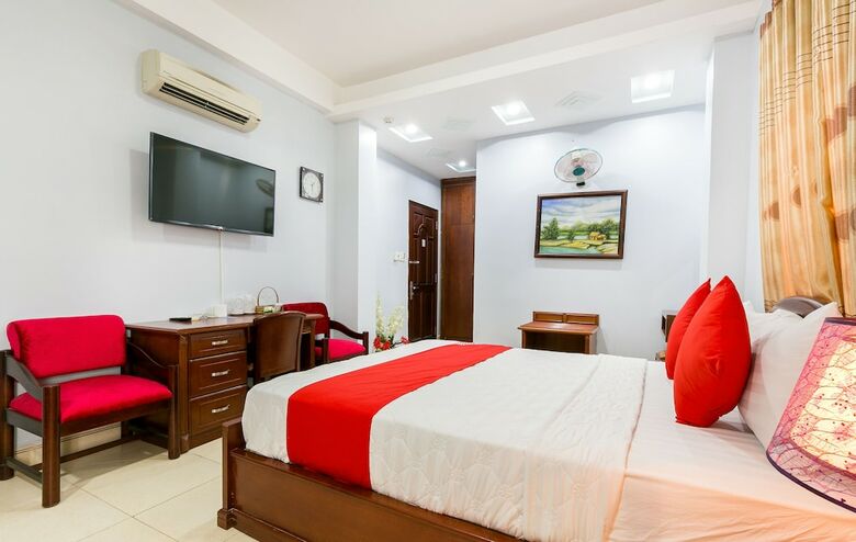 Quang Trung Hotel