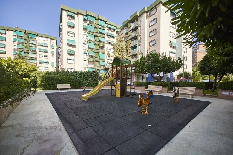Apartamentos Enjoygranada Congresos Pool And Parking