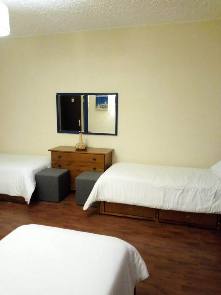 Hostal Adega Hostel