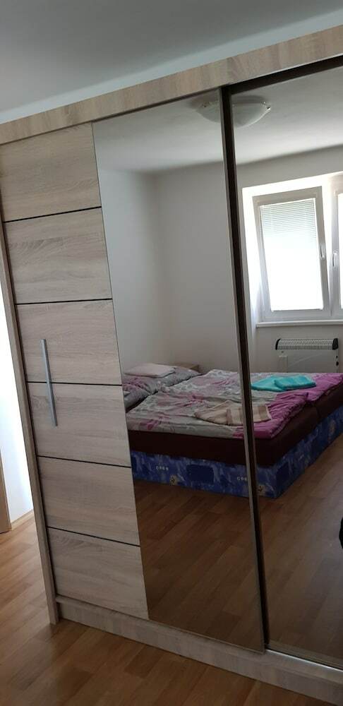 Apartamentos Penzi�n ?koln� Chomutov