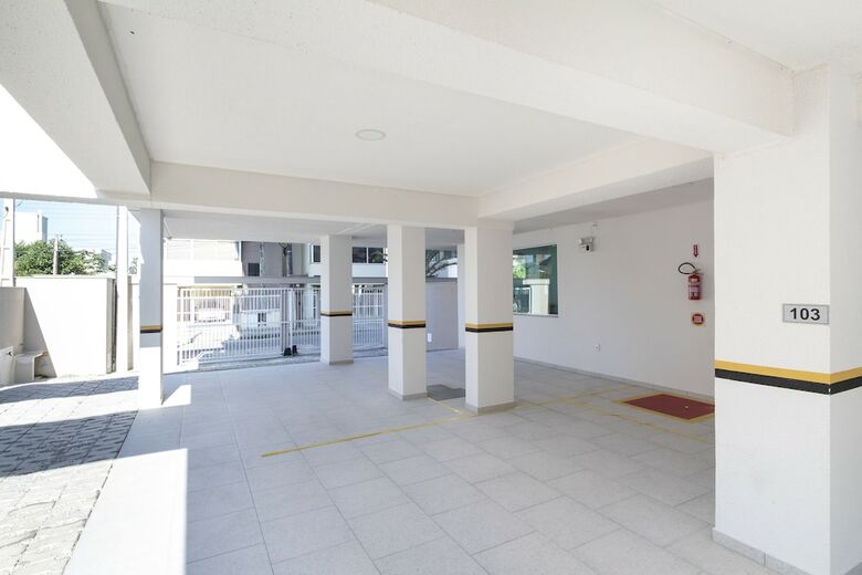 Aluguel Apartamento 2 Quartos 1 Suite 001