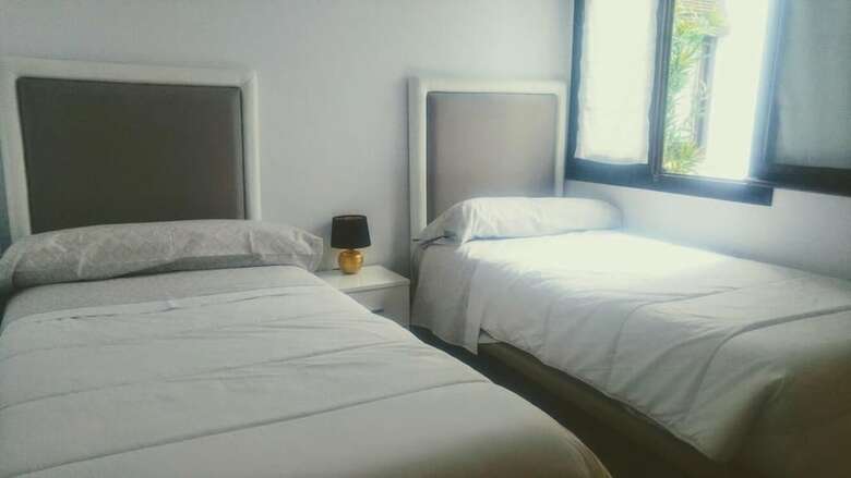 Apartamentos Antonios Place Almagro Centro