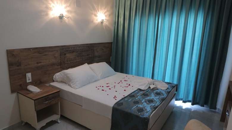 Hotel Grand Tas Otel