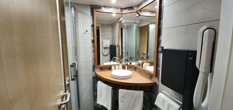 Hotel Kyriad Aix Les Milles - Plan de Campagne