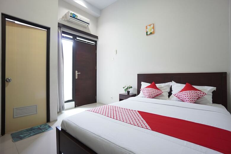 Hostal Oyo 1236 Elite Residence