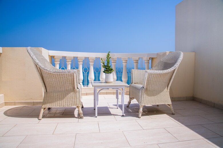 Al Hamra Village Holiday Apartments
