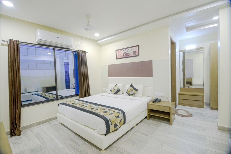 Hotel Pal Residency
