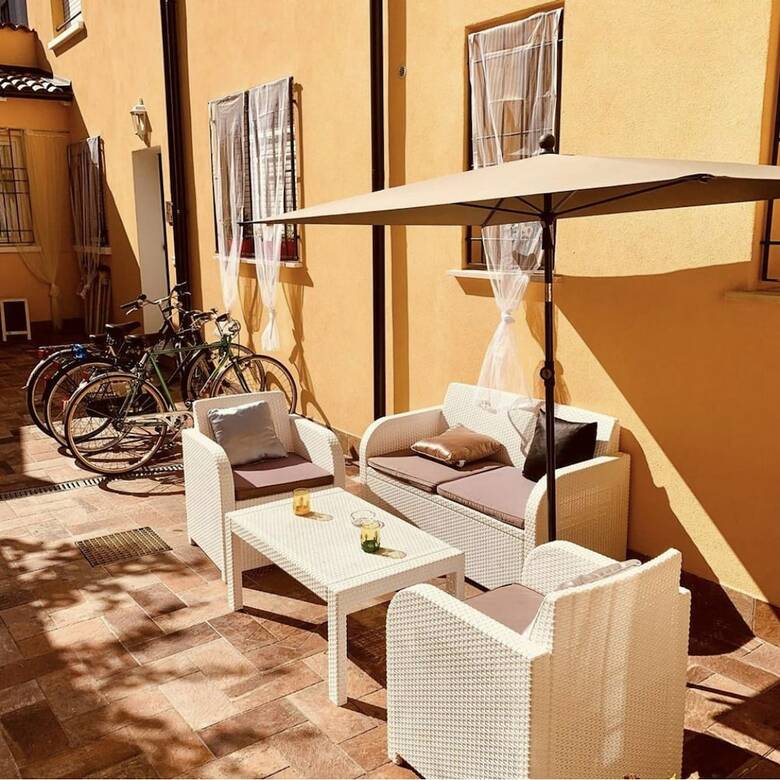 Gold Apartment