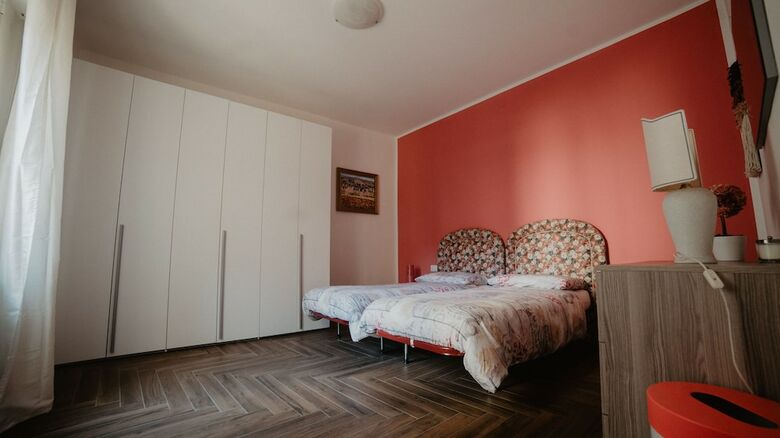 Gold Apartment