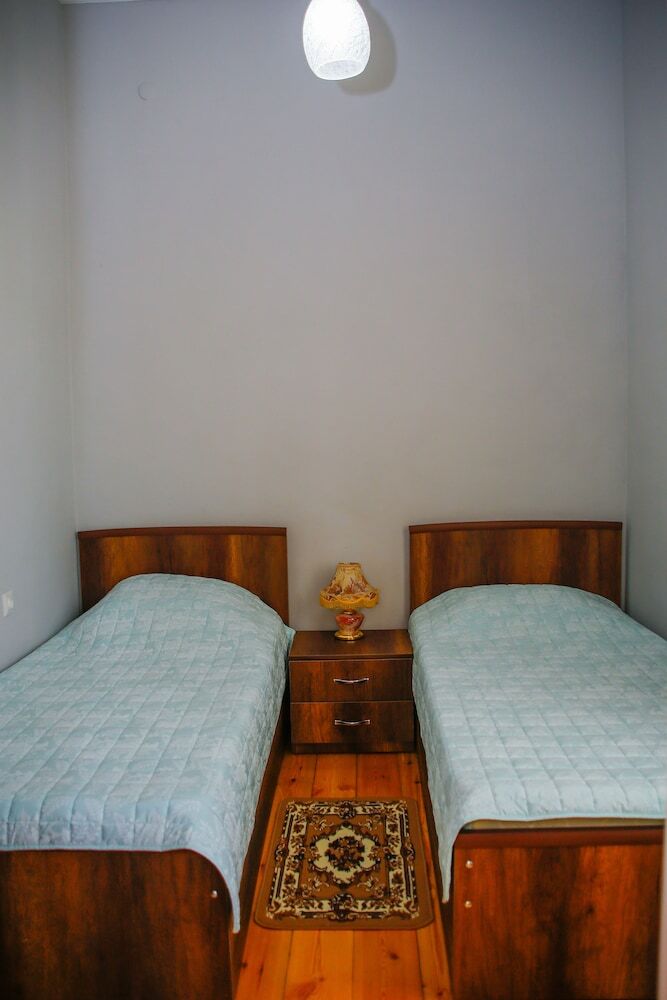 Hotel House #14