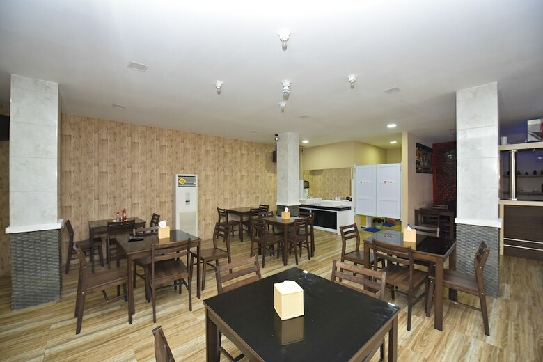 Oyo 1228 Hotel Novanda