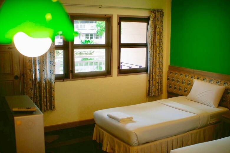 Hotel Baanrai Riverkkwai Resort