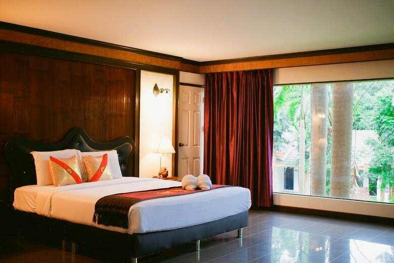 Hotel Baanrai Riverkkwai Resort