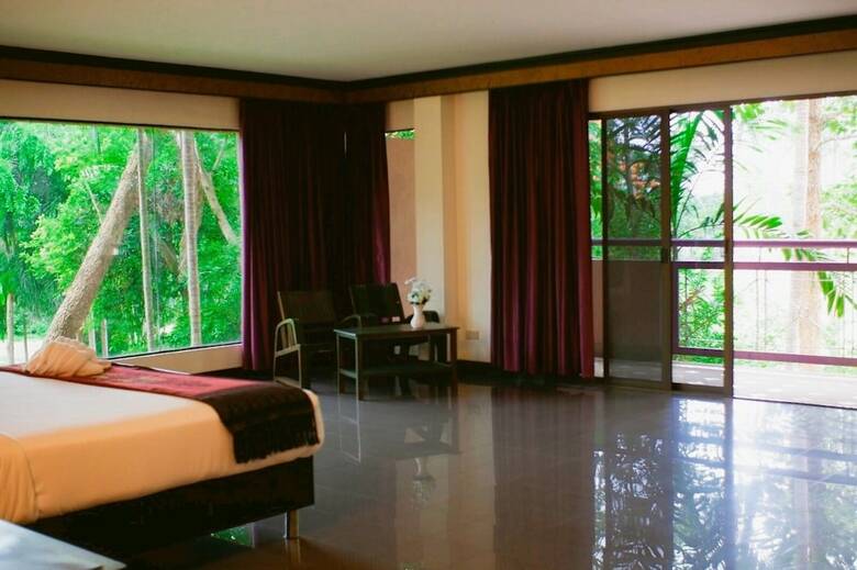 Hotel Baanrai Riverkkwai Resort