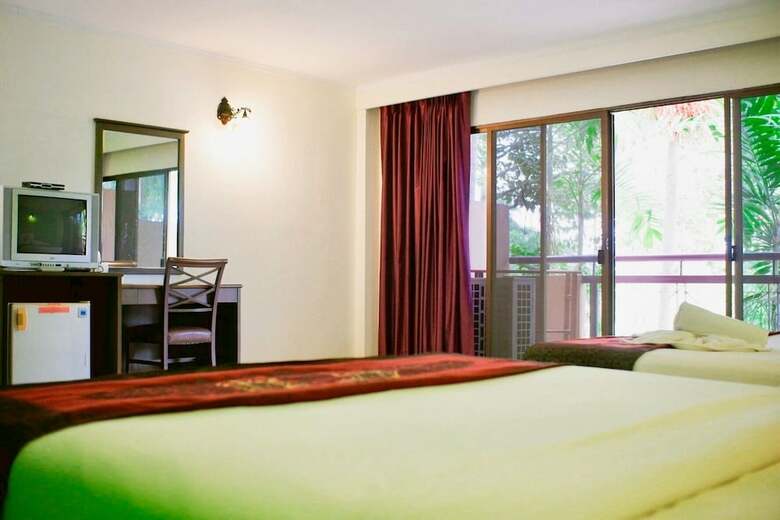 Hotel Baanrai Riverkkwai Resort