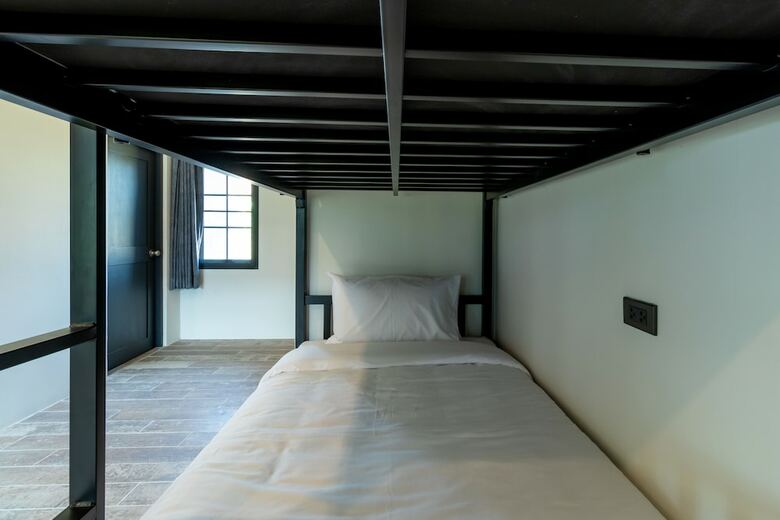 Hotel The Barn Huahin