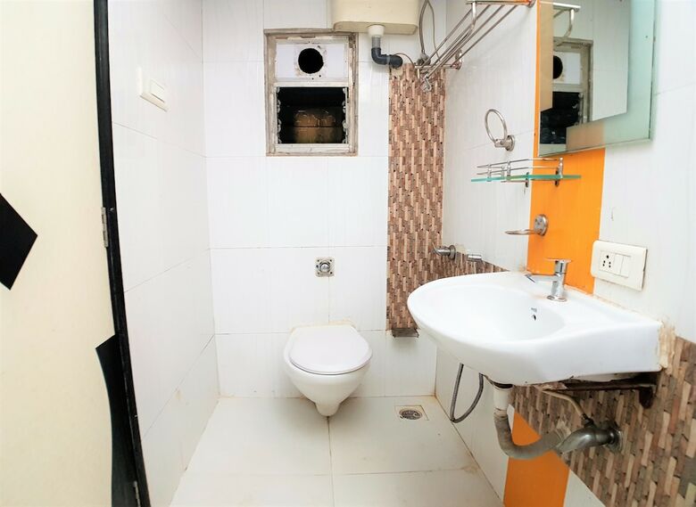 Hotel Hexa Grand Corp