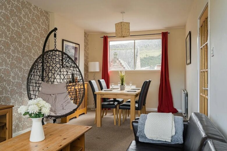 Royal Mile 2br Apartment Private Balcony