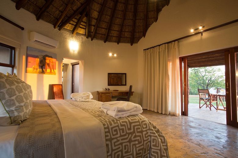 Posada Mopane Bush Lodge