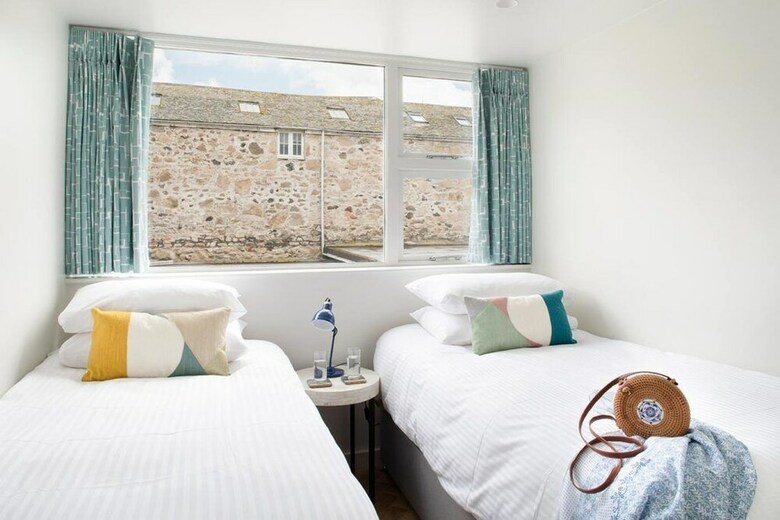 6 Barnaloft
