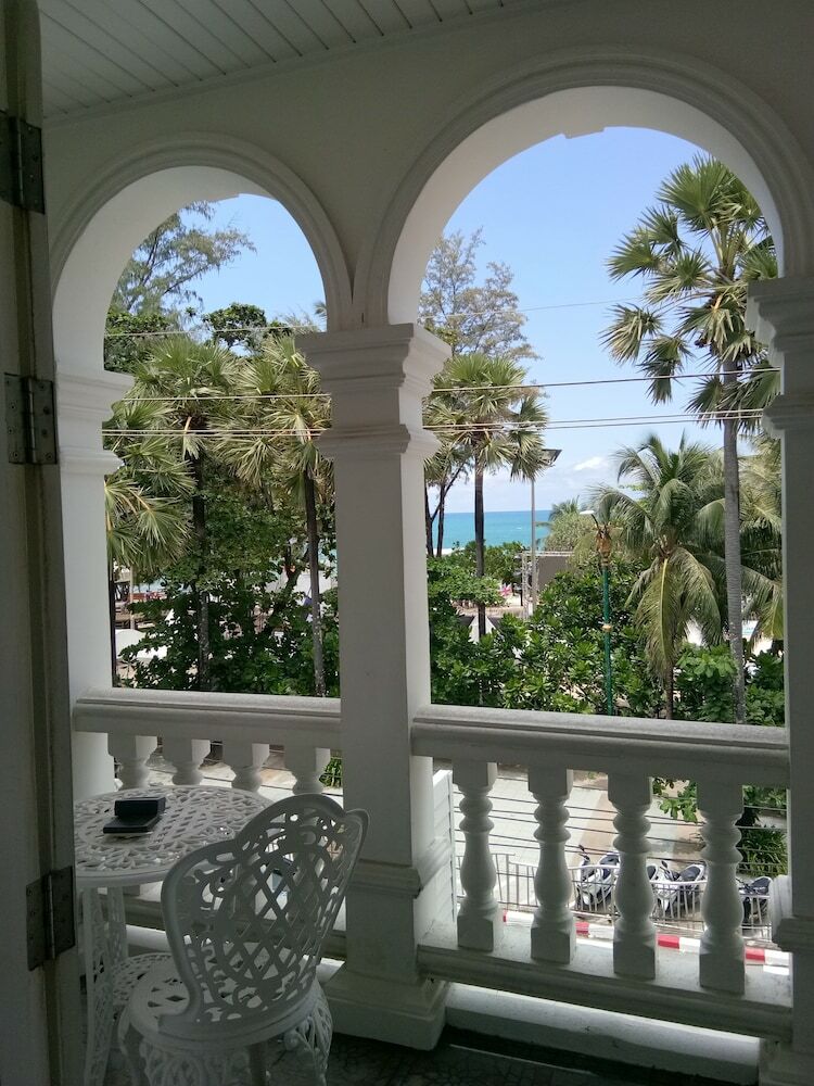 Hotel Seacono Patong Beach Front