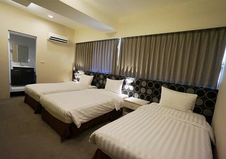 Win Inn Chiayi Hotel