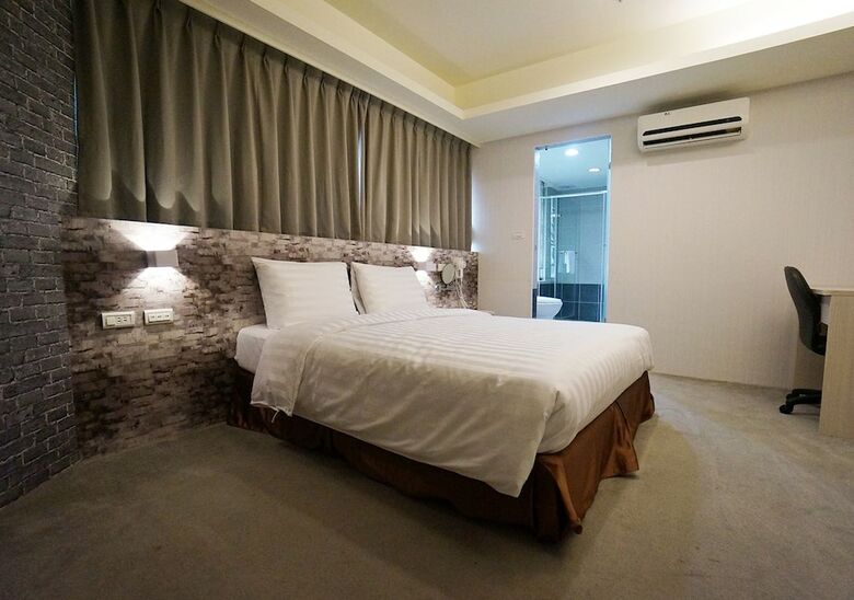 Win Inn Chiayi Hotel