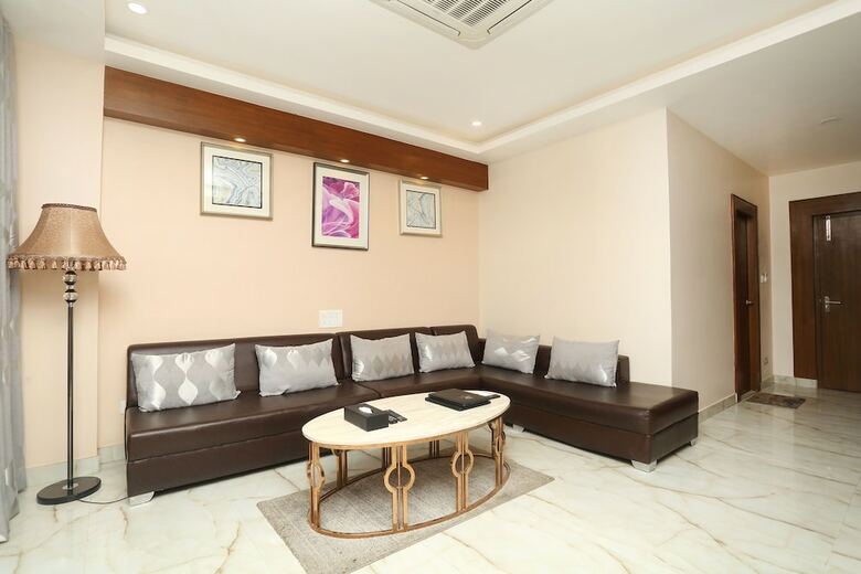 Oyo 557 Hotel Pujan