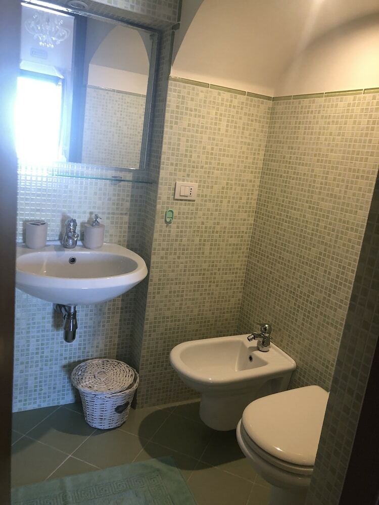 Attis B&B