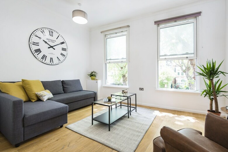 Stamford Brook Apartments
