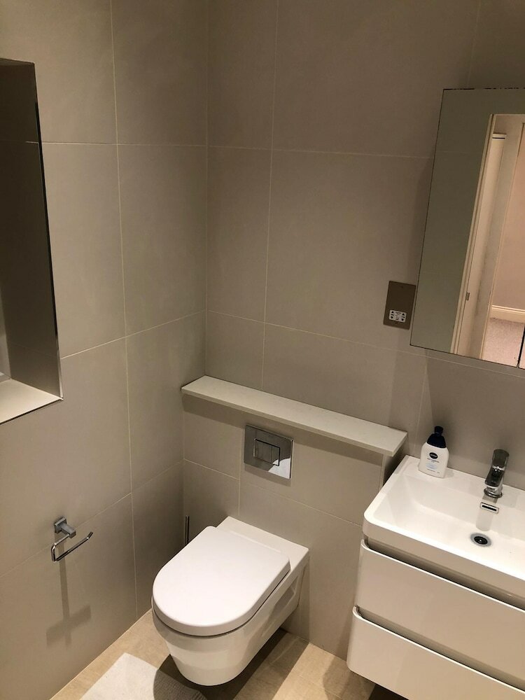 Stamford Brook Apartments
