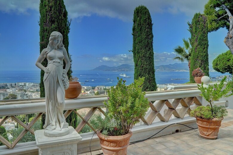 Villa Cannes Hills Exclusive Area Fits 20