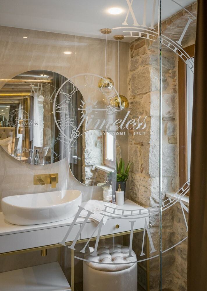 Hotel Timeless Luxury Rooms