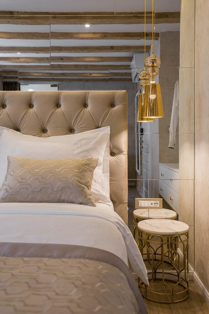 Hotel Timeless Luxury Rooms