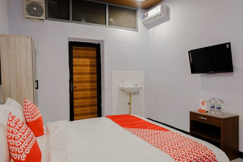 Oyo 1036 Hotel Palem 1